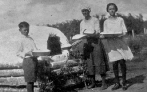 Zaharichuk-Kost-and-Katrina